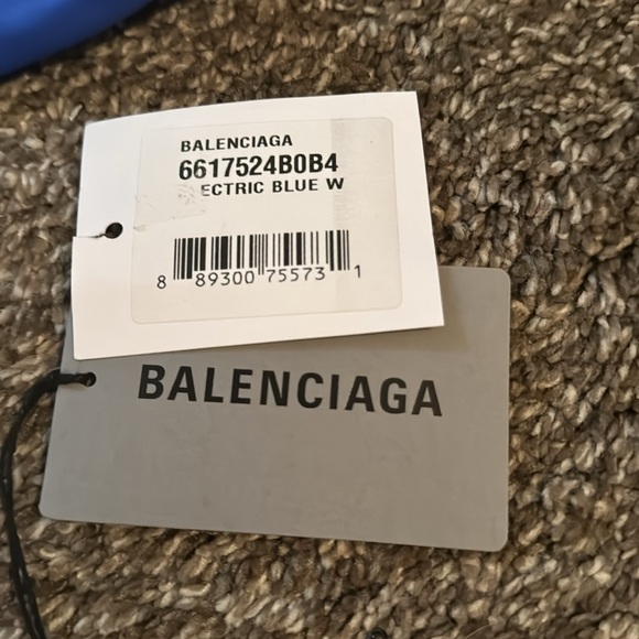 Balenciaga blue active wear top - Picture 4 of 6